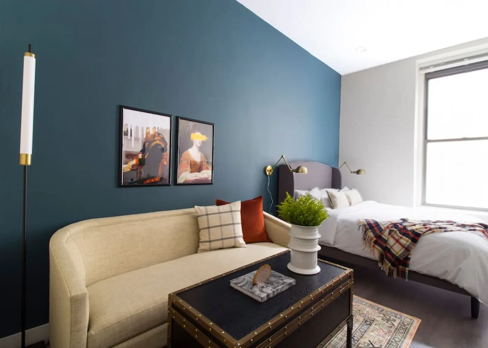 Beautiful Studio Close to Everything Fast Wifi 1