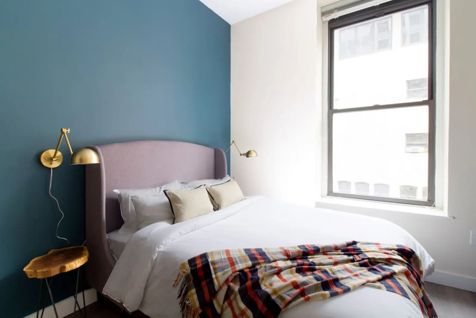 Beautiful Studio Close to Everything Fast Wifi 7