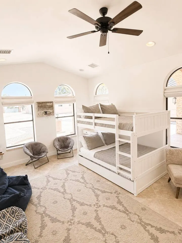 Private Villa Sleeps 20 Launch Beach Gated 11