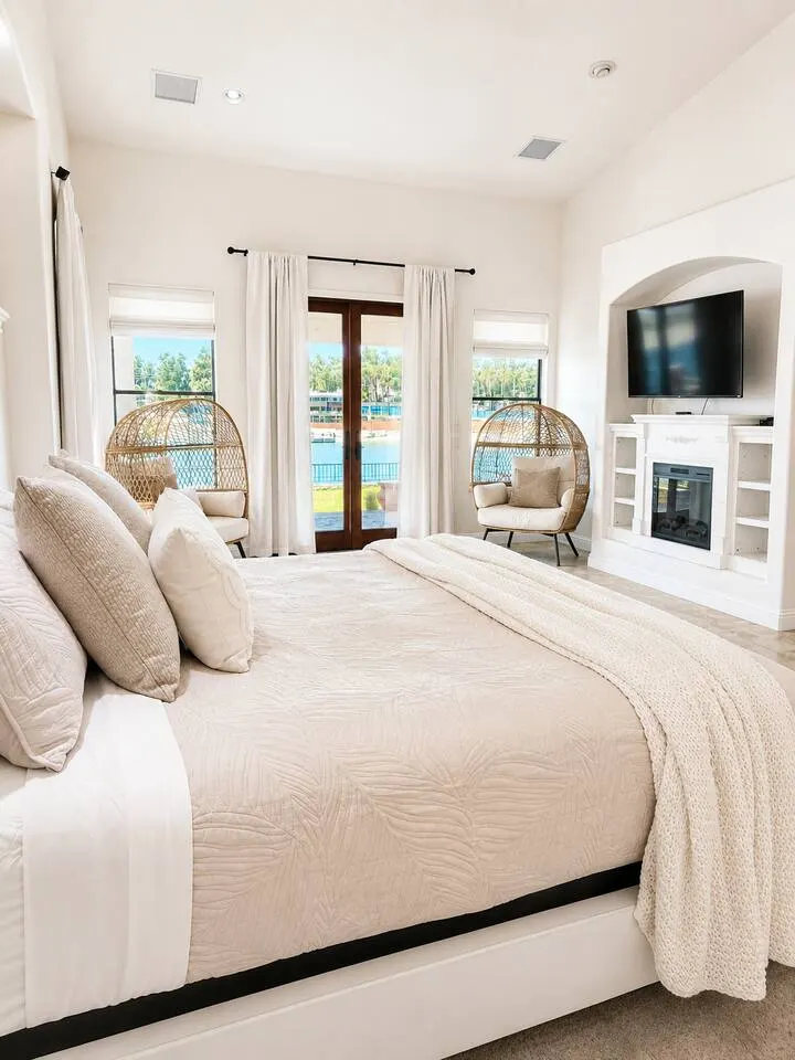 Private Villa Sleeps 20 Launch Beach Gated 16
