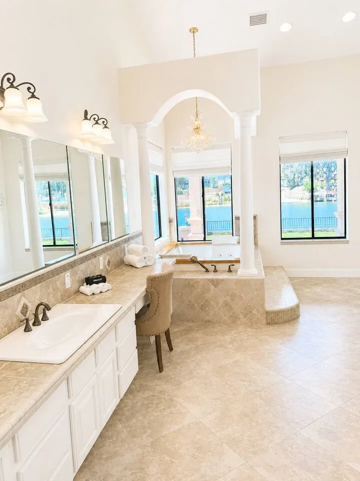 Private Villa Sleeps 20 Launch Beach Gated 18