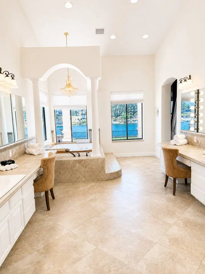 Private Villa Sleeps 20 Launch Beach Gated 6