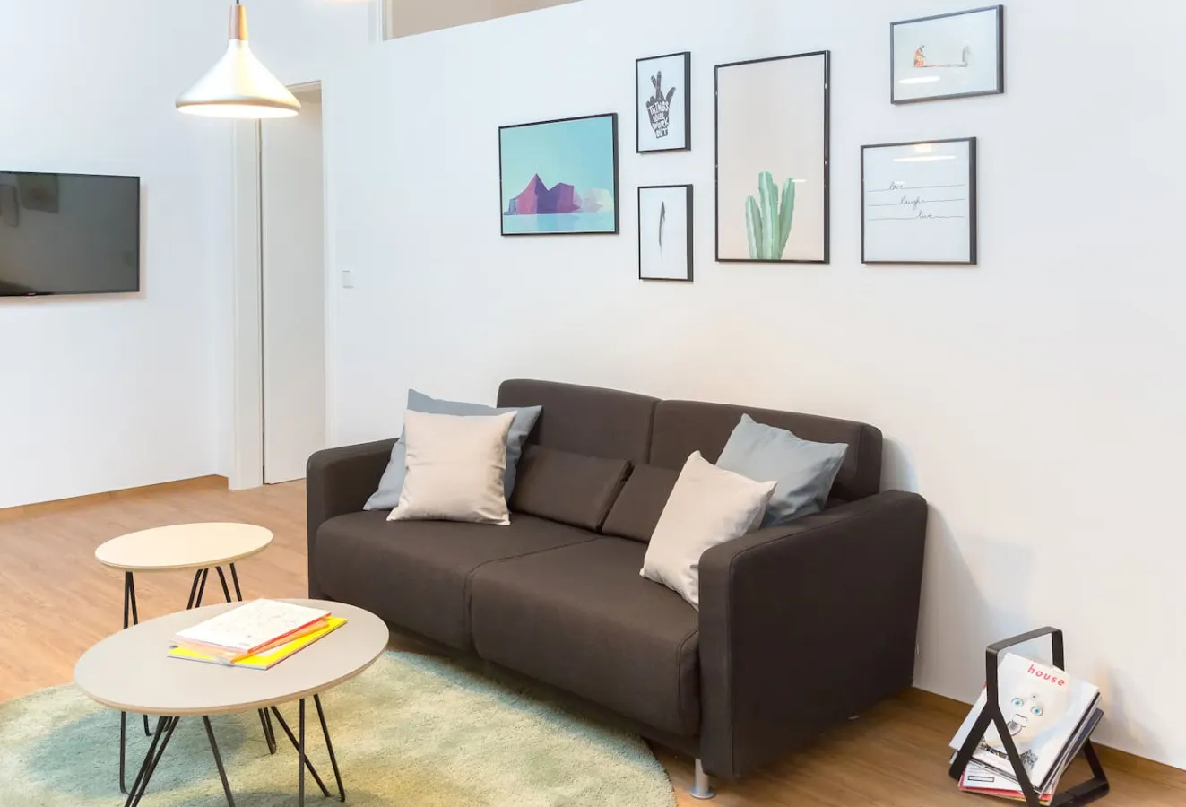 3-Bedroom Design Apartment (110sqm) with Balcony — photo 2