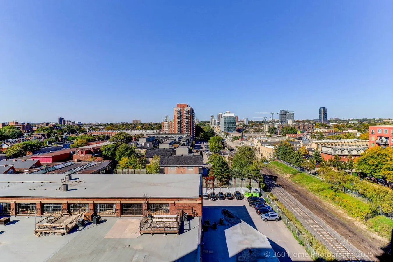 Sterling Urban Retreat 1BR + Den Gym Netflix 16