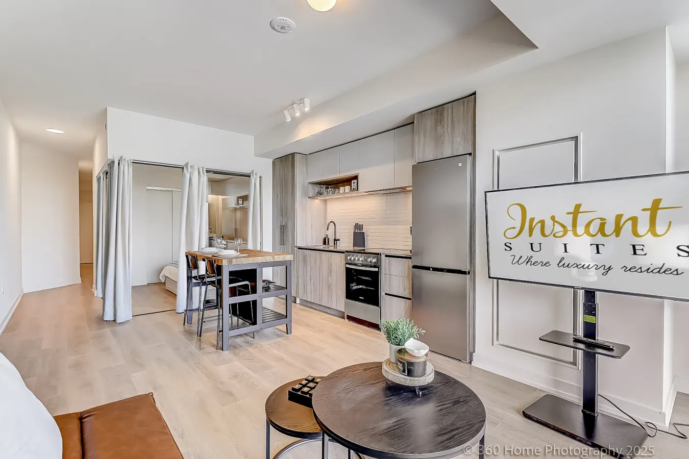 Sterling Urban Retreat 1BR + Den Gym Netflix 17