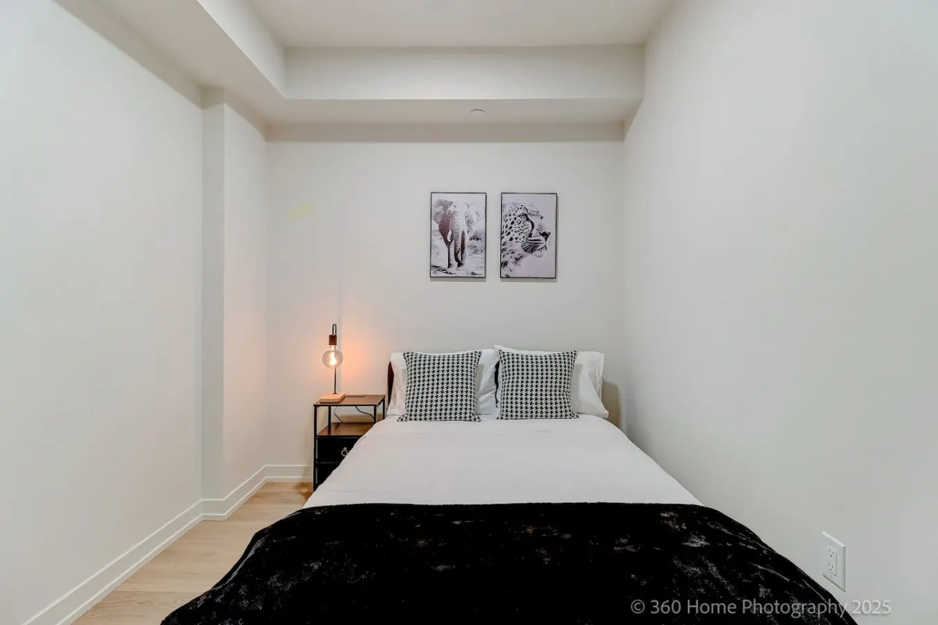 Sterling Urban Retreat 1BR + Den Gym Netflix 3
