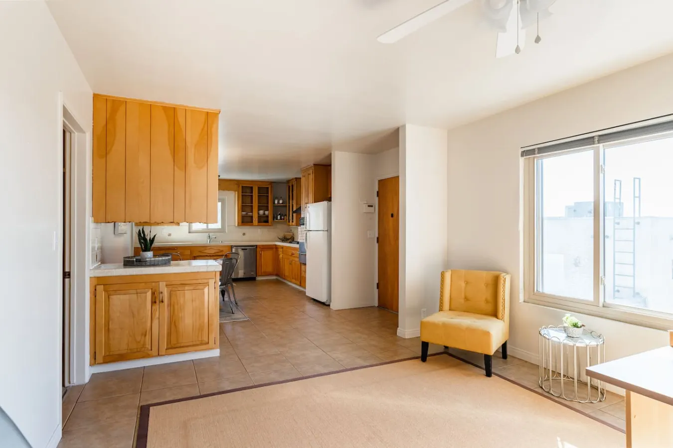 Casa Flora -2BR- AC & FREE Parking 10