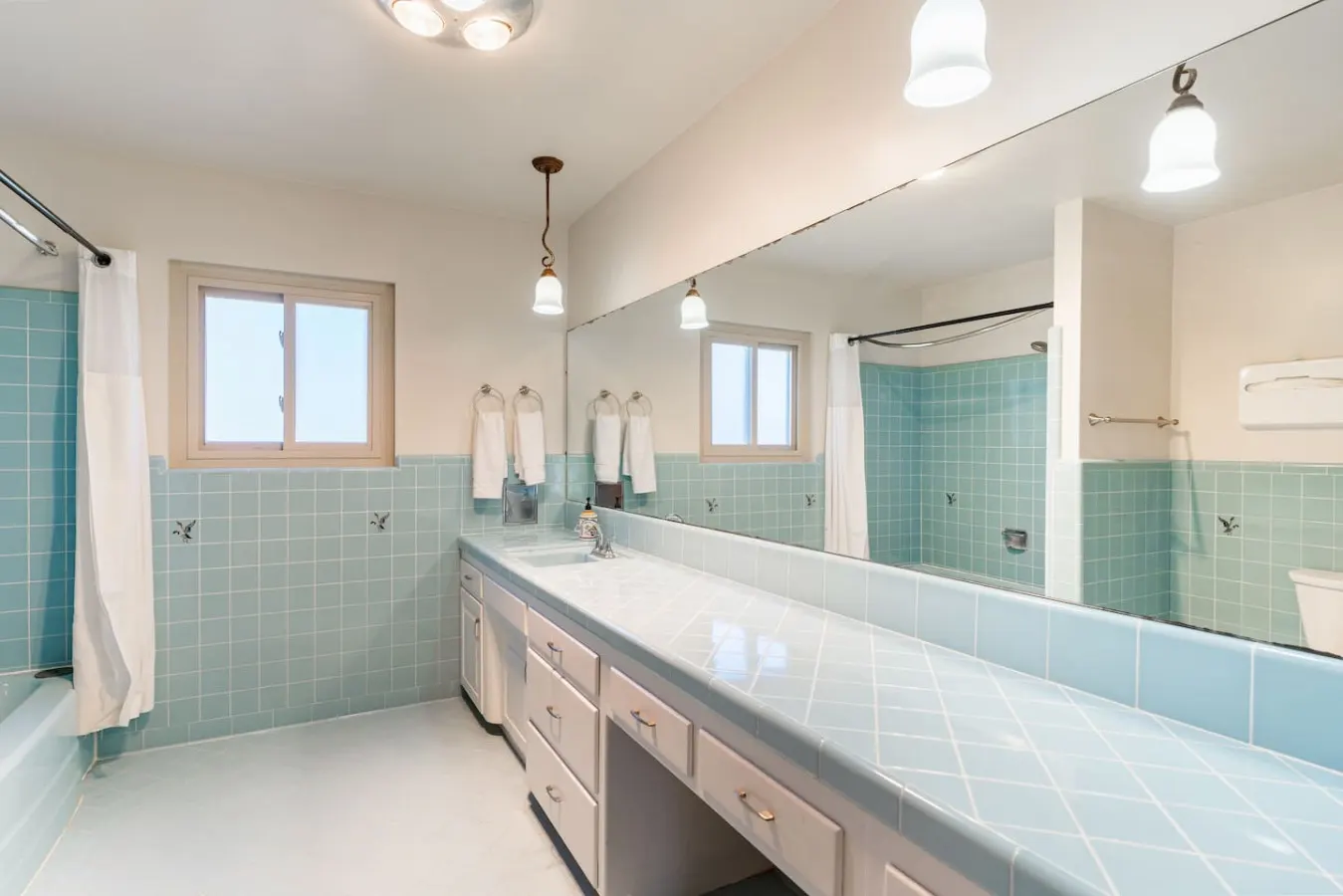 Casa Flora -2BR- AC & FREE Parking 13