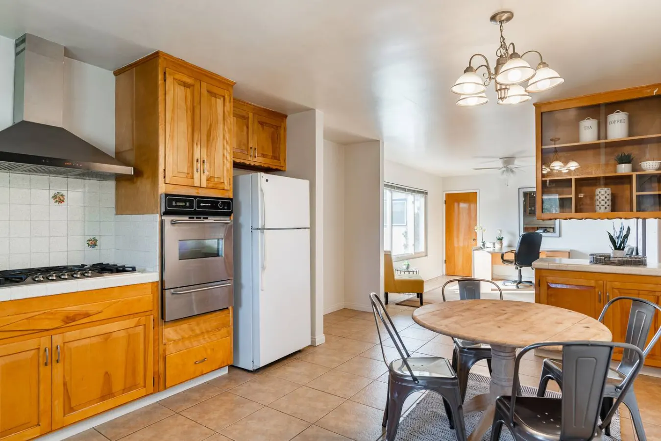 Casa Flora -2BR- AC & FREE Parking 6