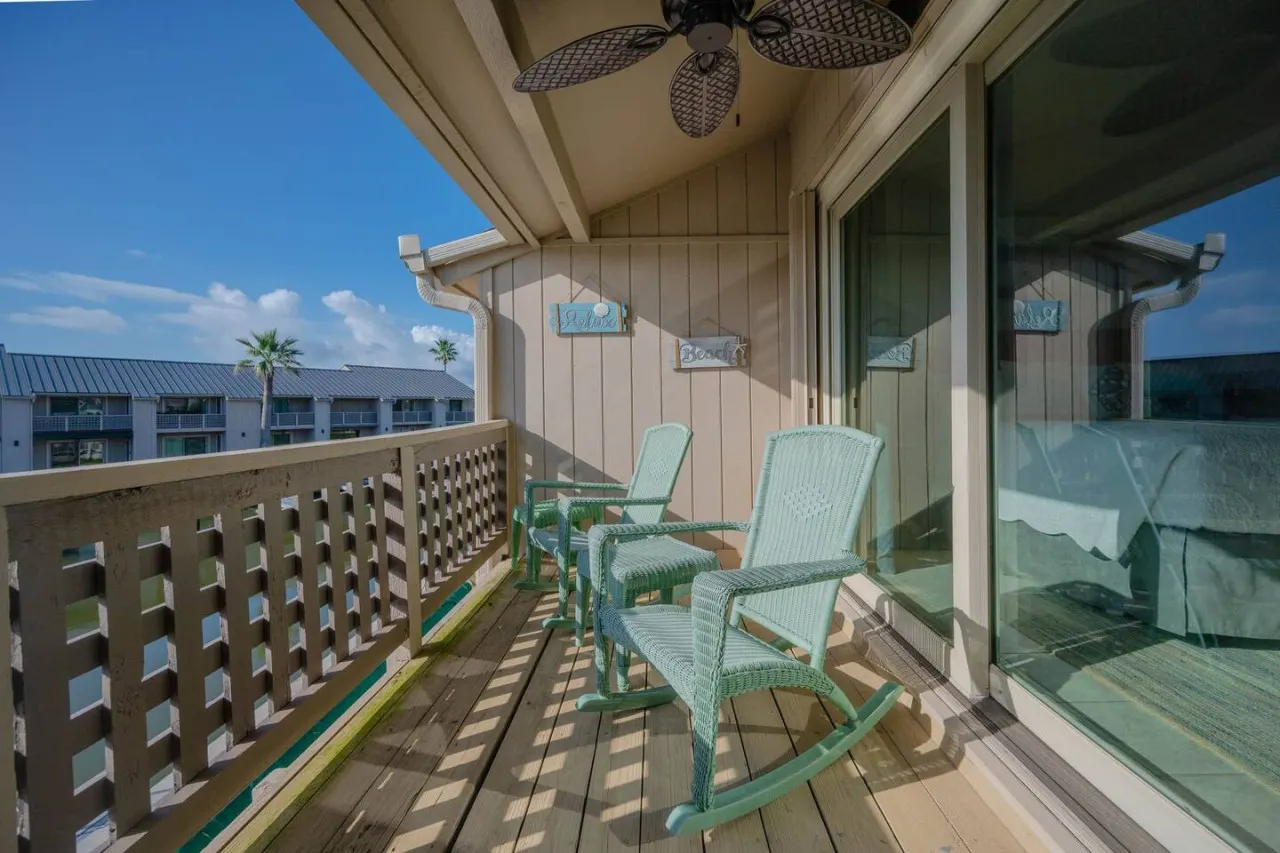 Seaside Cottage 3 bedrooms Waterfront by Rose 17