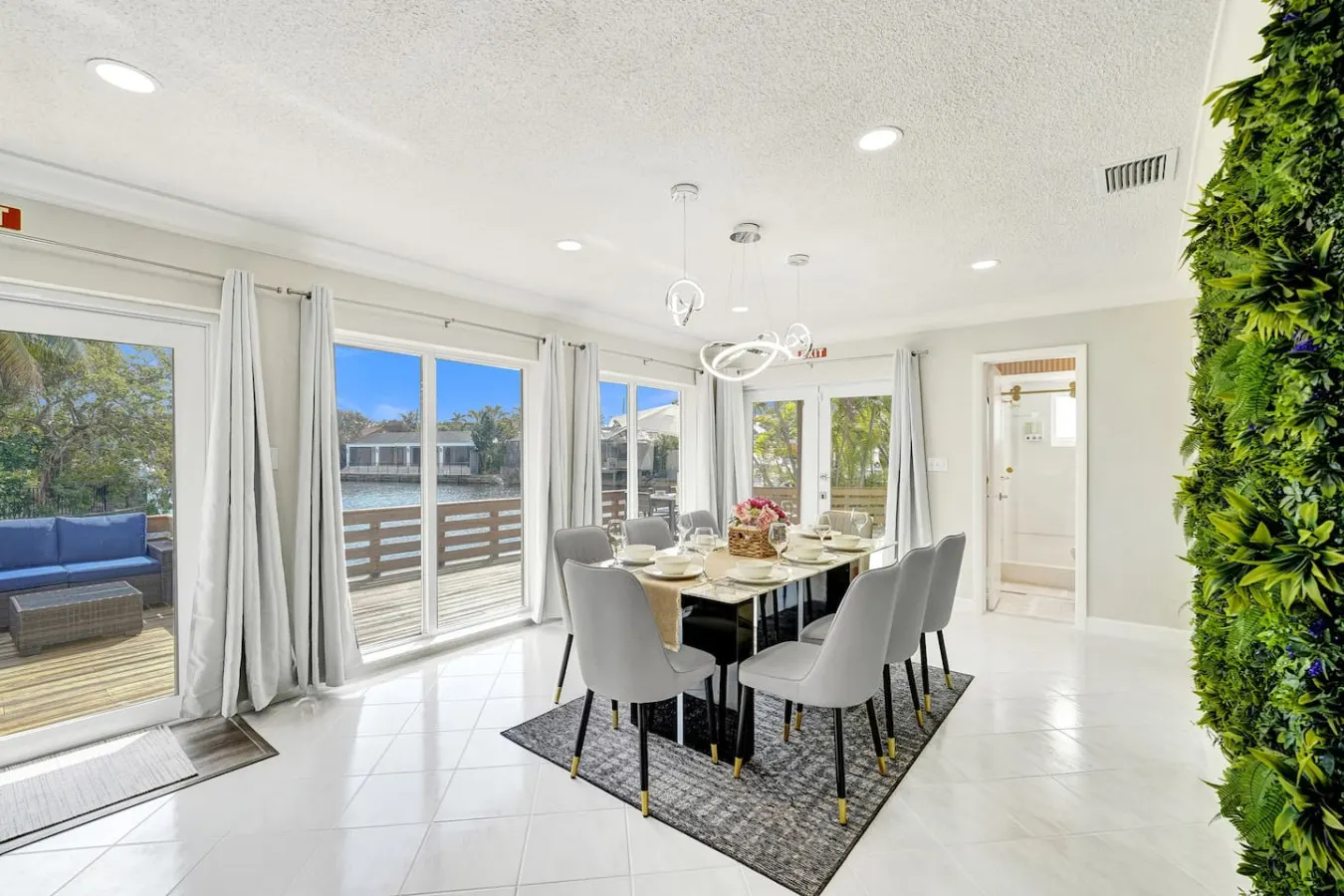 3BR Waterfront w/ Pool, Dock + Game Room 9