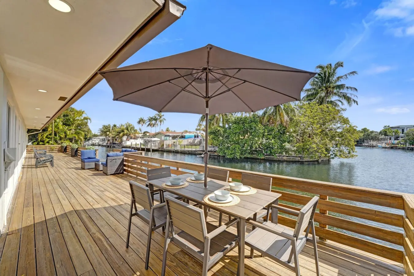 3BR Waterfront w/ Pool, Dock + Game Room 7
