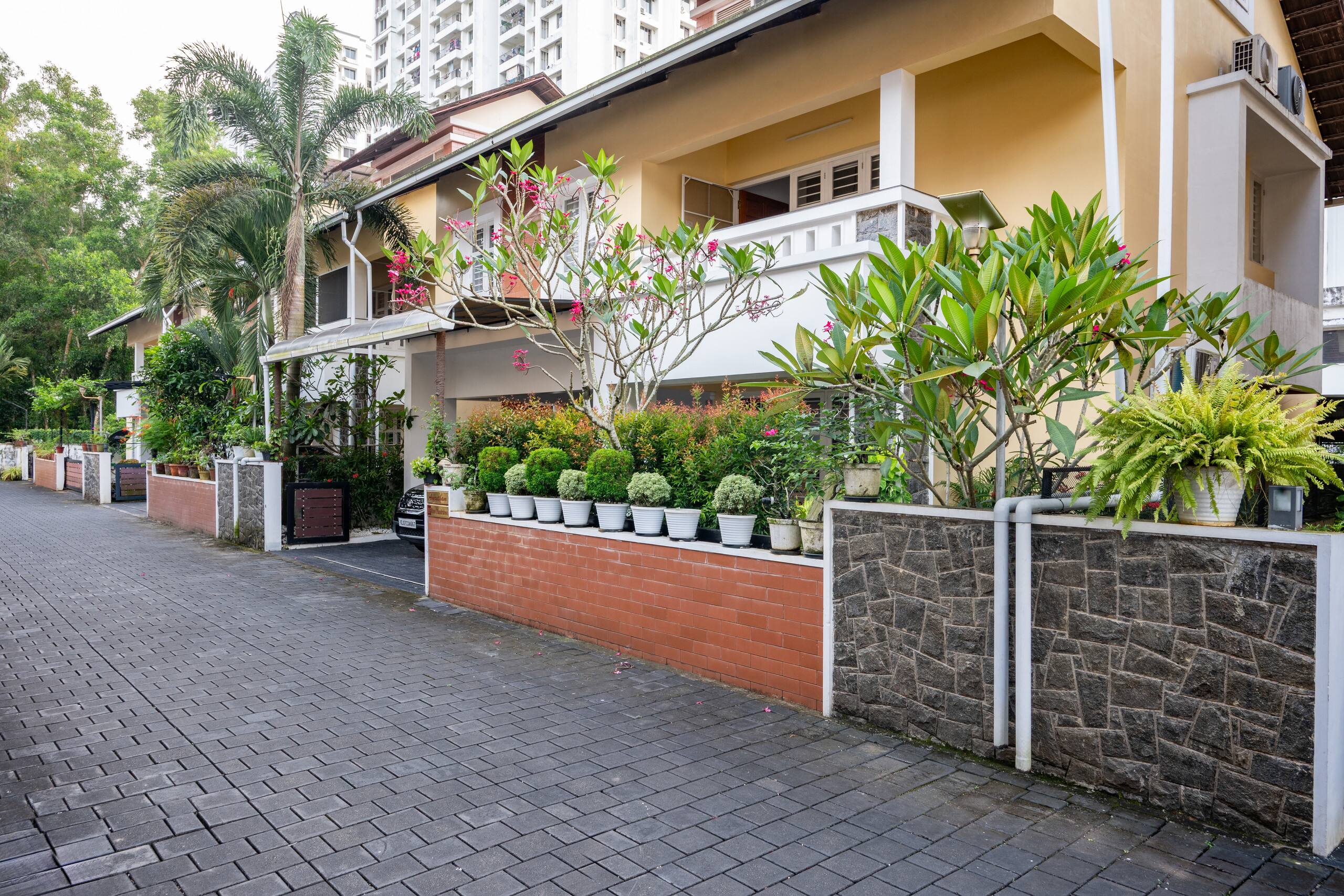 Bastiat Stays | Four Bedroom Villa In Kakkanad 7