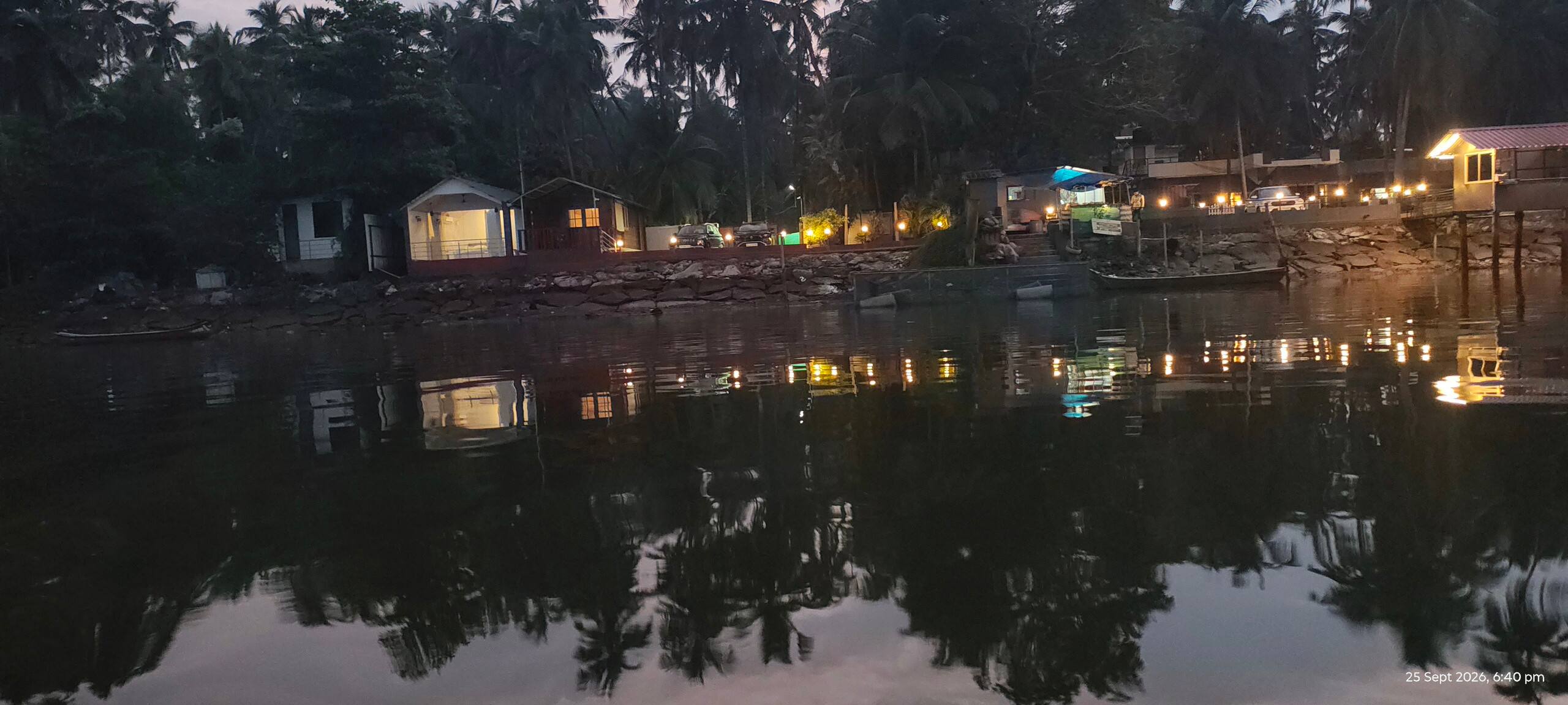 Swarna River front cottage,Relax & Unwind the View 10