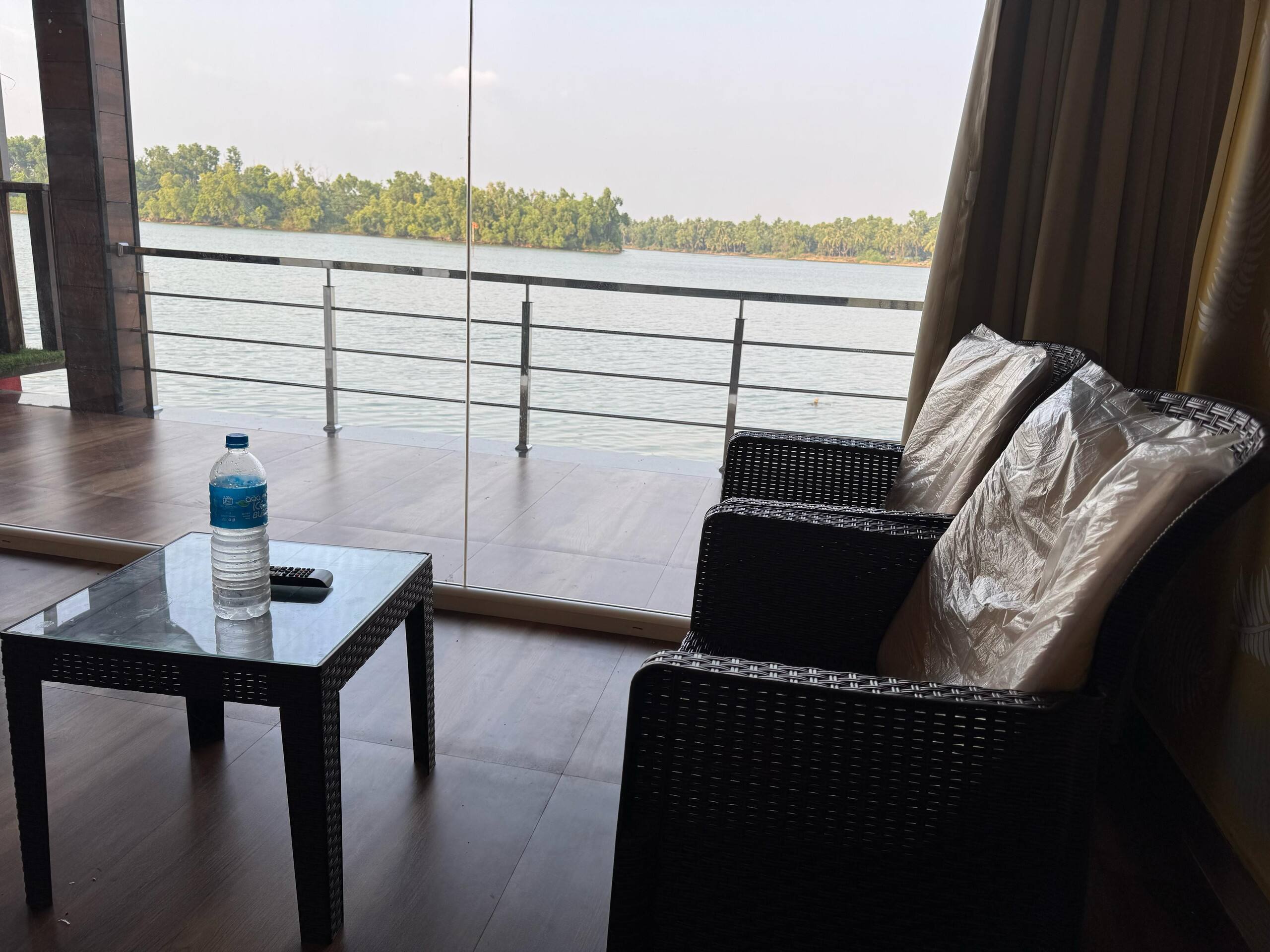Swarna River front cottage,Relax & Unwind the View 5
