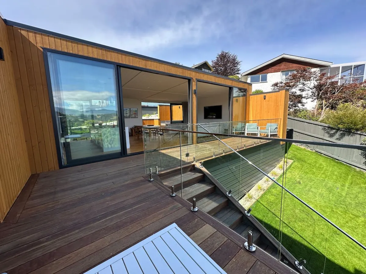 Awesome Modern Akaroa Bach 16