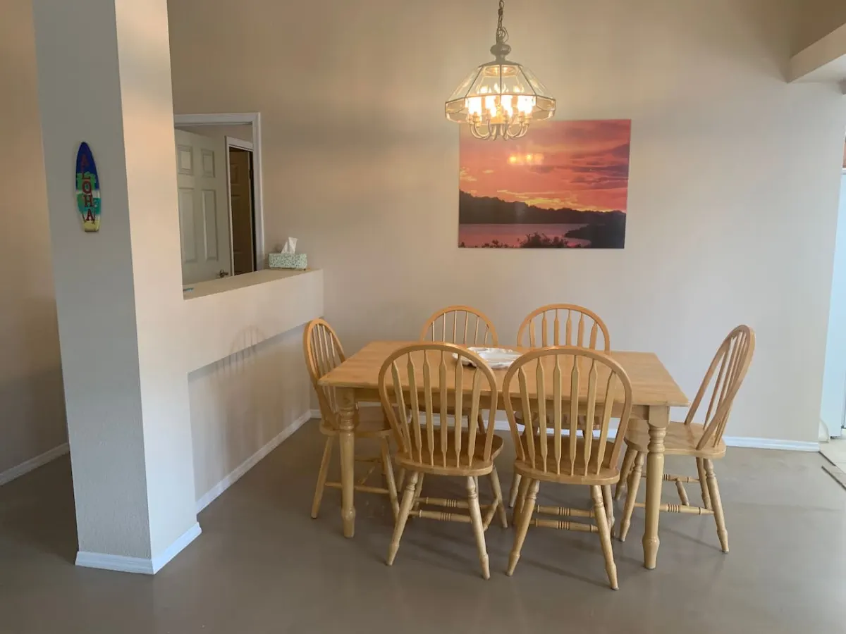 Havasu Coral Reef - Desert Backdrop, Trail Access, Pets, Fire pit 13