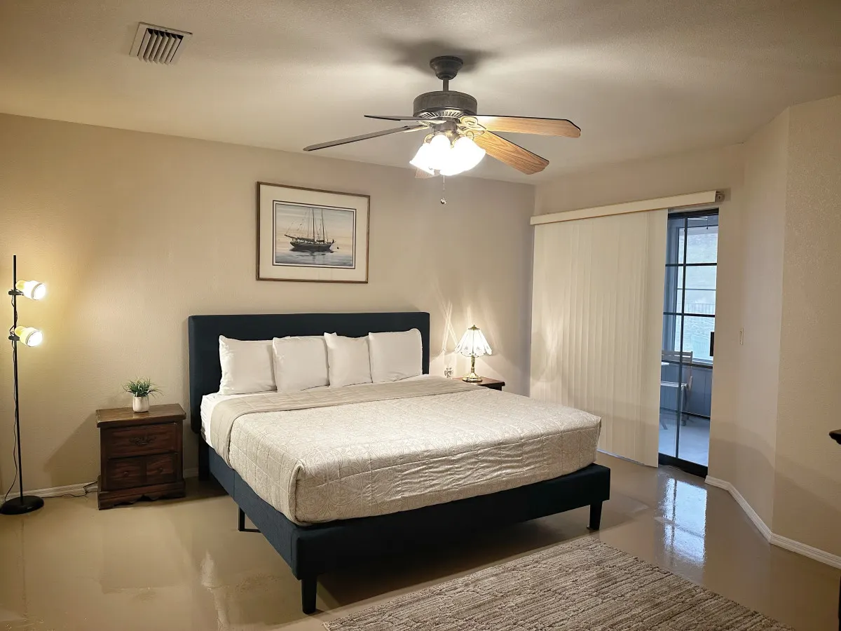 Havasu Coral Reef - Desert Backdrop, Trail Access, Pets, Fire pit 14