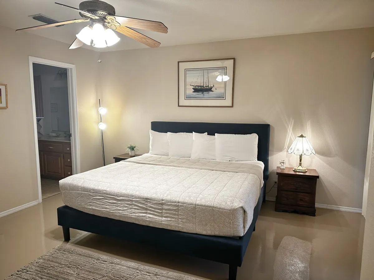 Havasu Coral Reef - Desert Backdrop, Trail Access, Pets, Fire pit 15