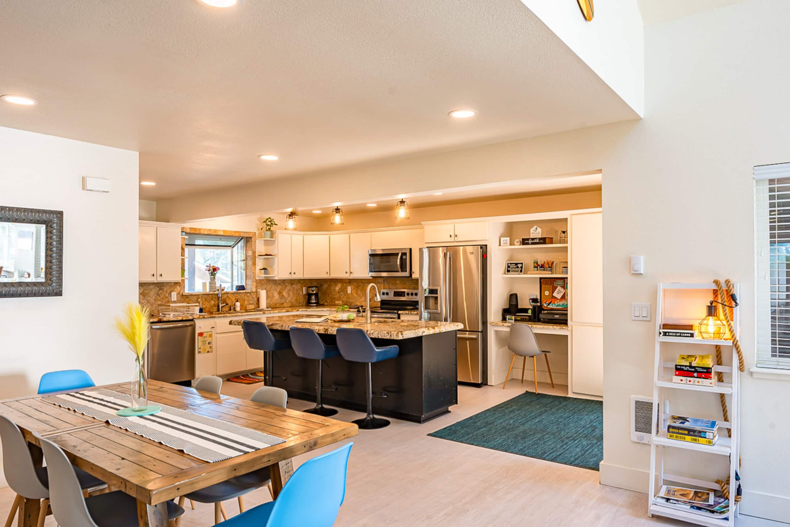 Modern Coast Escape | Hot Tub, Games & Near Beach 7