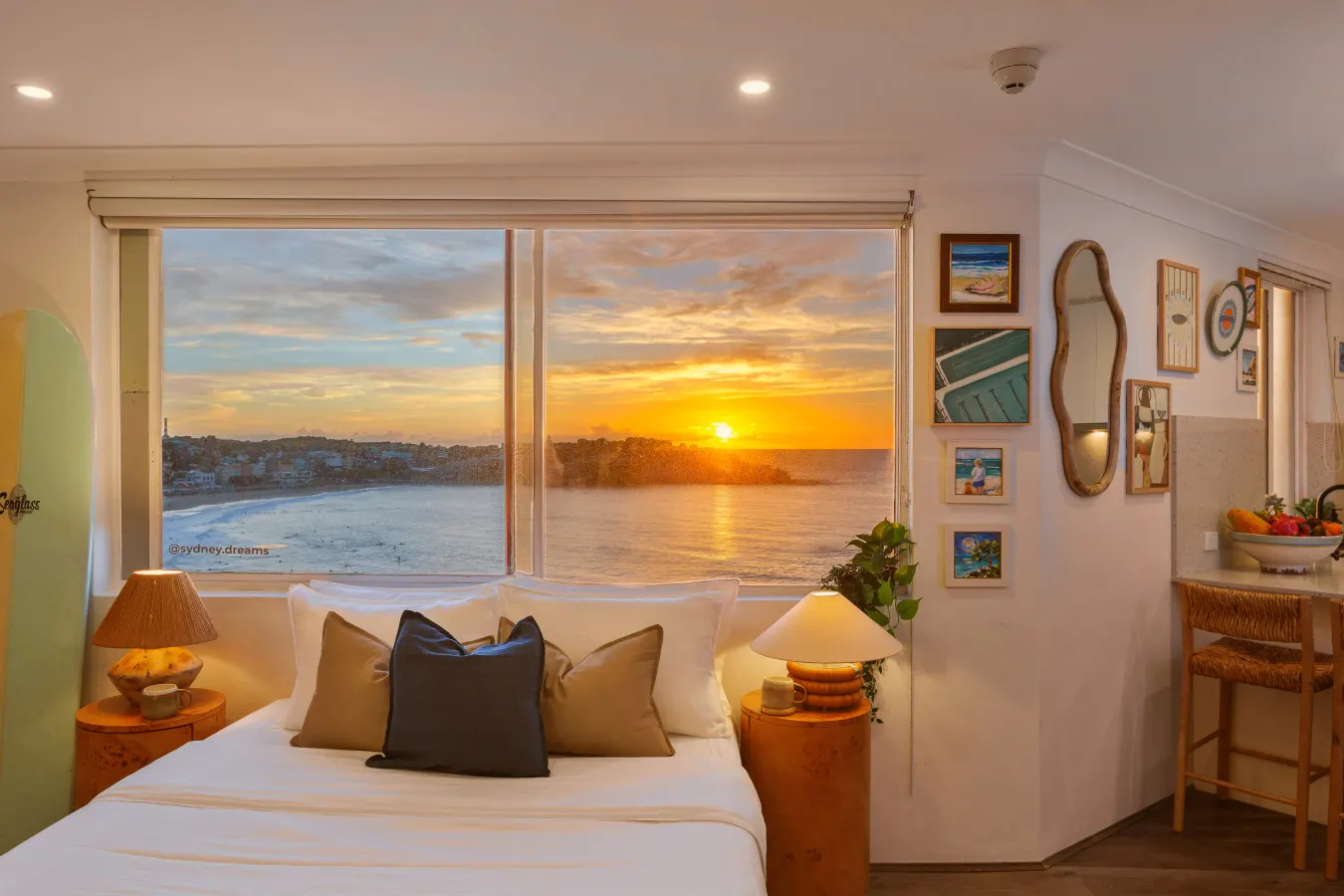 OMG Penthouse Beach Views by Sydney Dreams 7