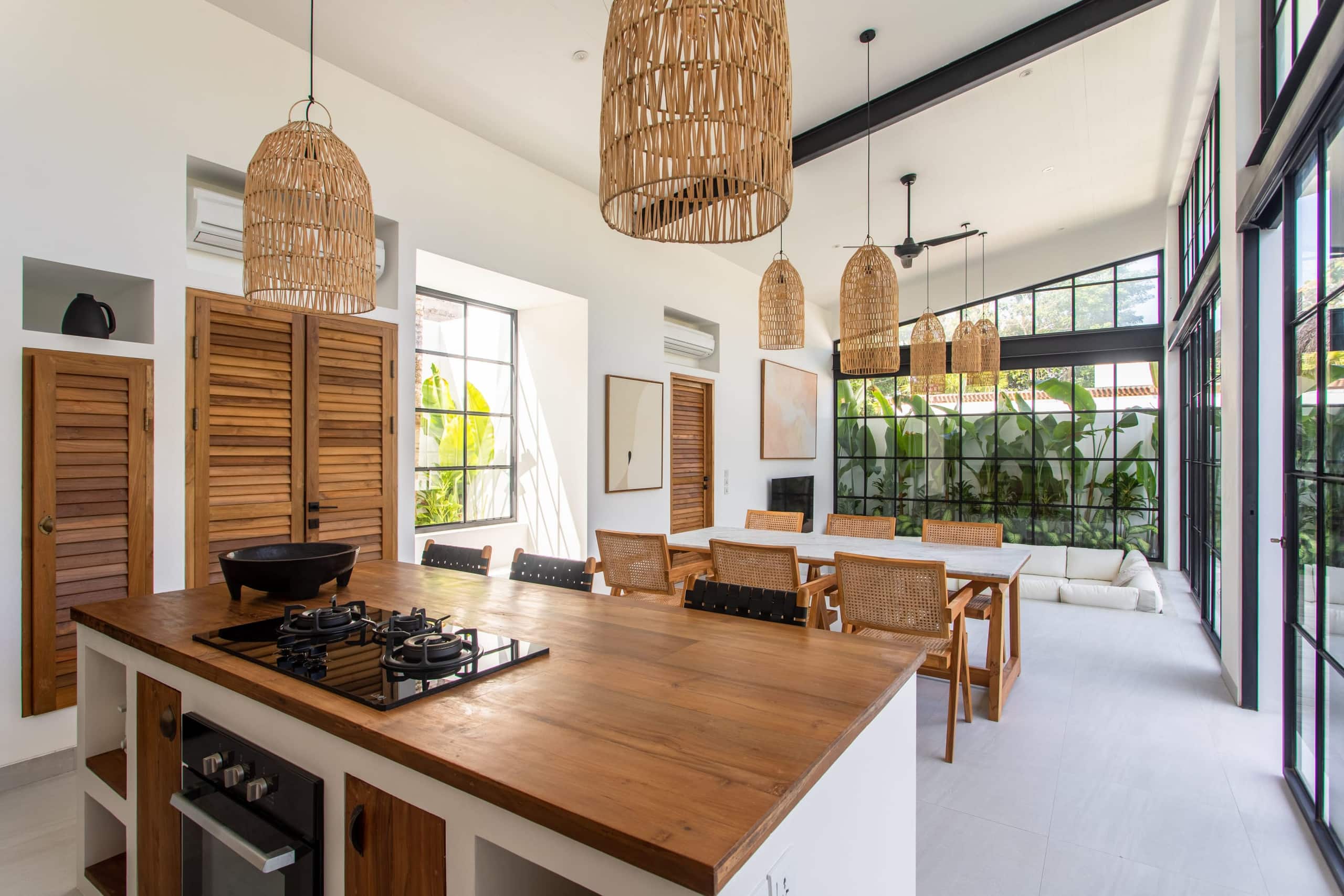 Modern Elegance in Bingin Beach: 3 BR Luxury Villa 11
