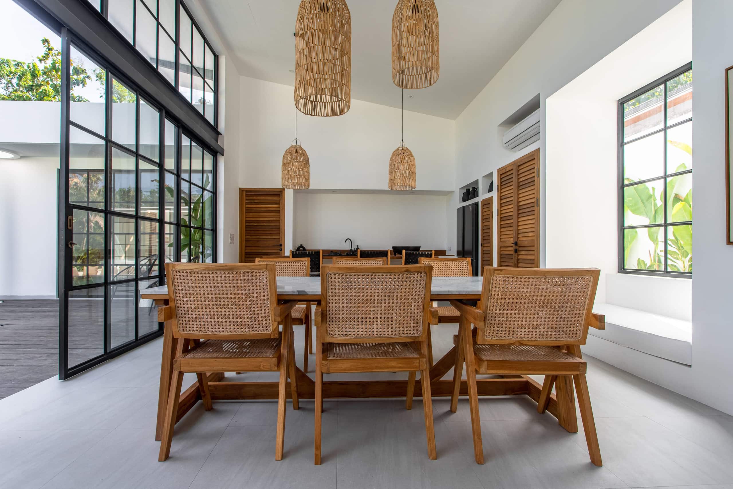 Modern Elegance in Bingin Beach: 3 BR Luxury Villa 14