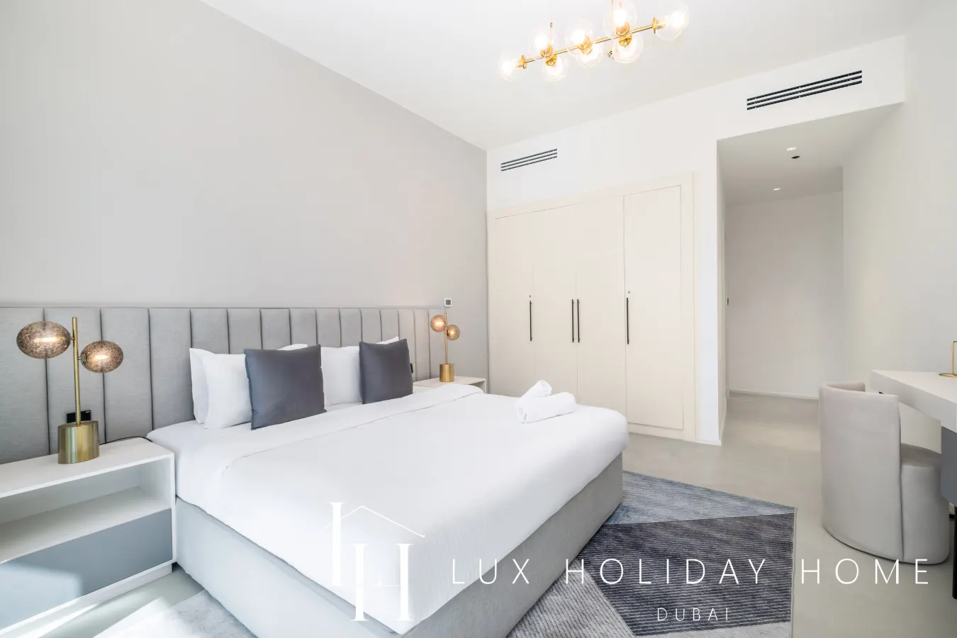 LUX The Premium Marina Sea View Suite 15
