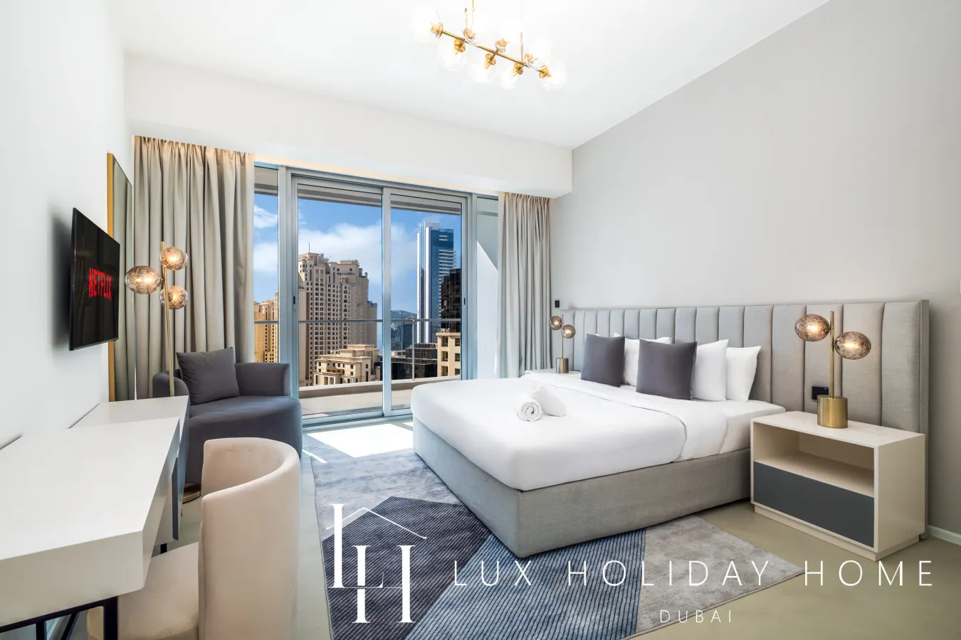 LUX The Premium Marina Sea View Suite 6