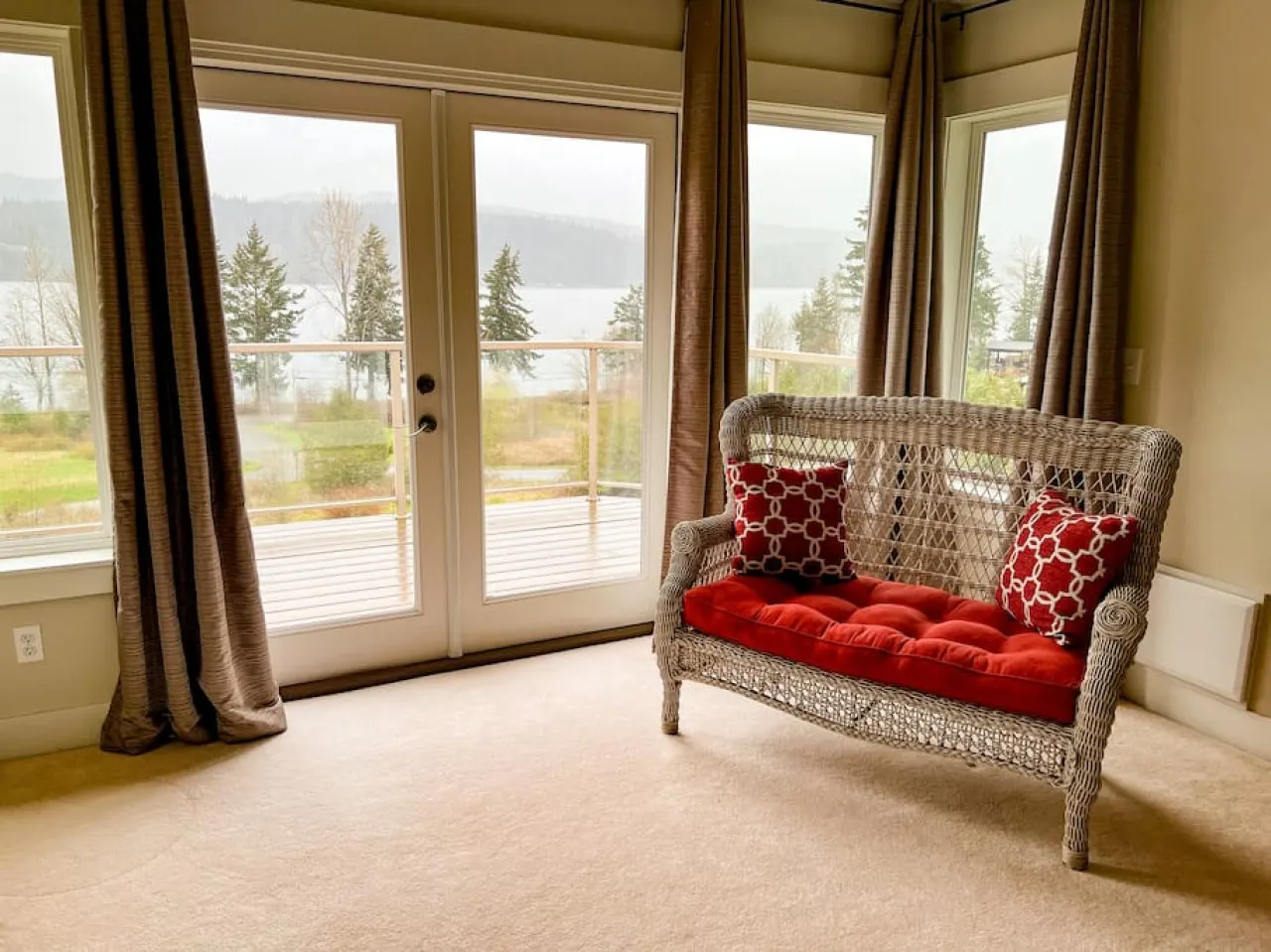 Hilltop Home on Lake Whatcom Views, Beach Access & Space for Ten 8