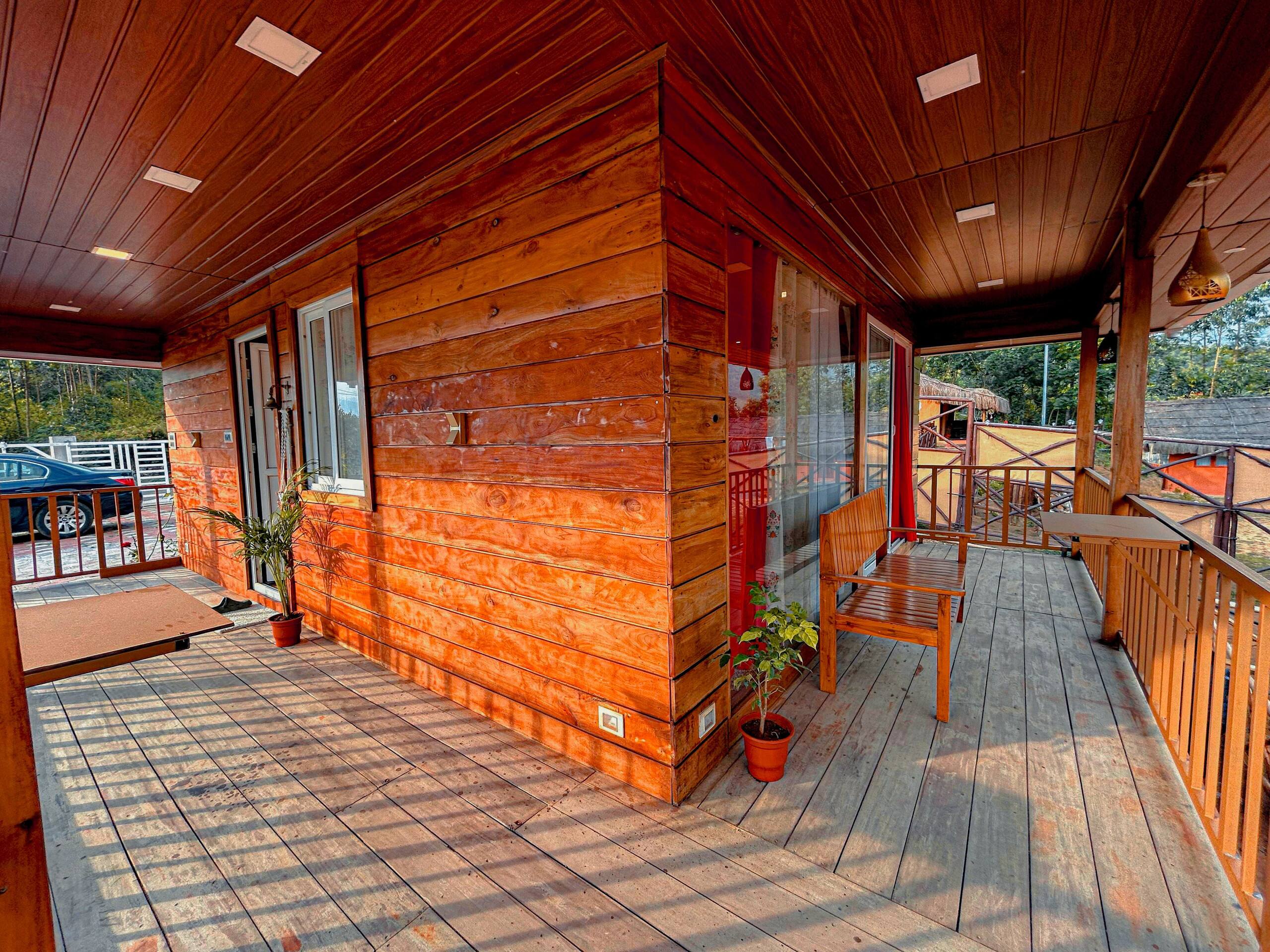 Wooden Studio Villa in Kanthalloor by KanavLiving 6