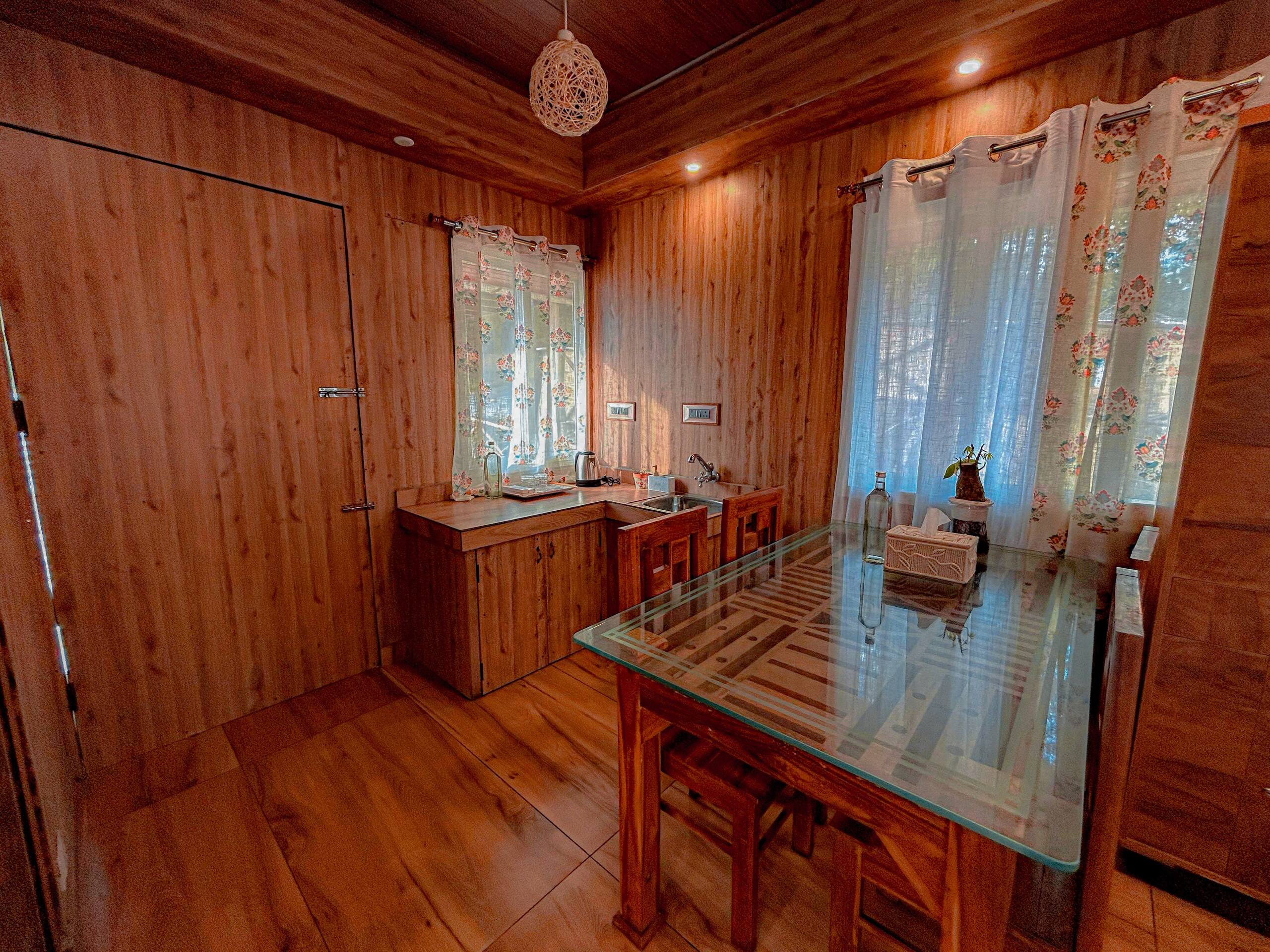 Wooden Studio Villa in Kanthalloor by KanavLiving 3