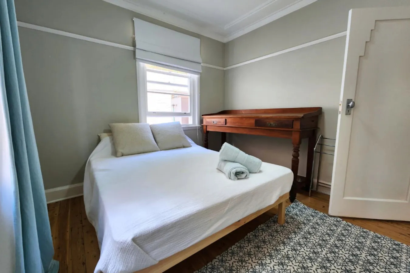 Stunning 2BR Unit in Queenscliff 15
