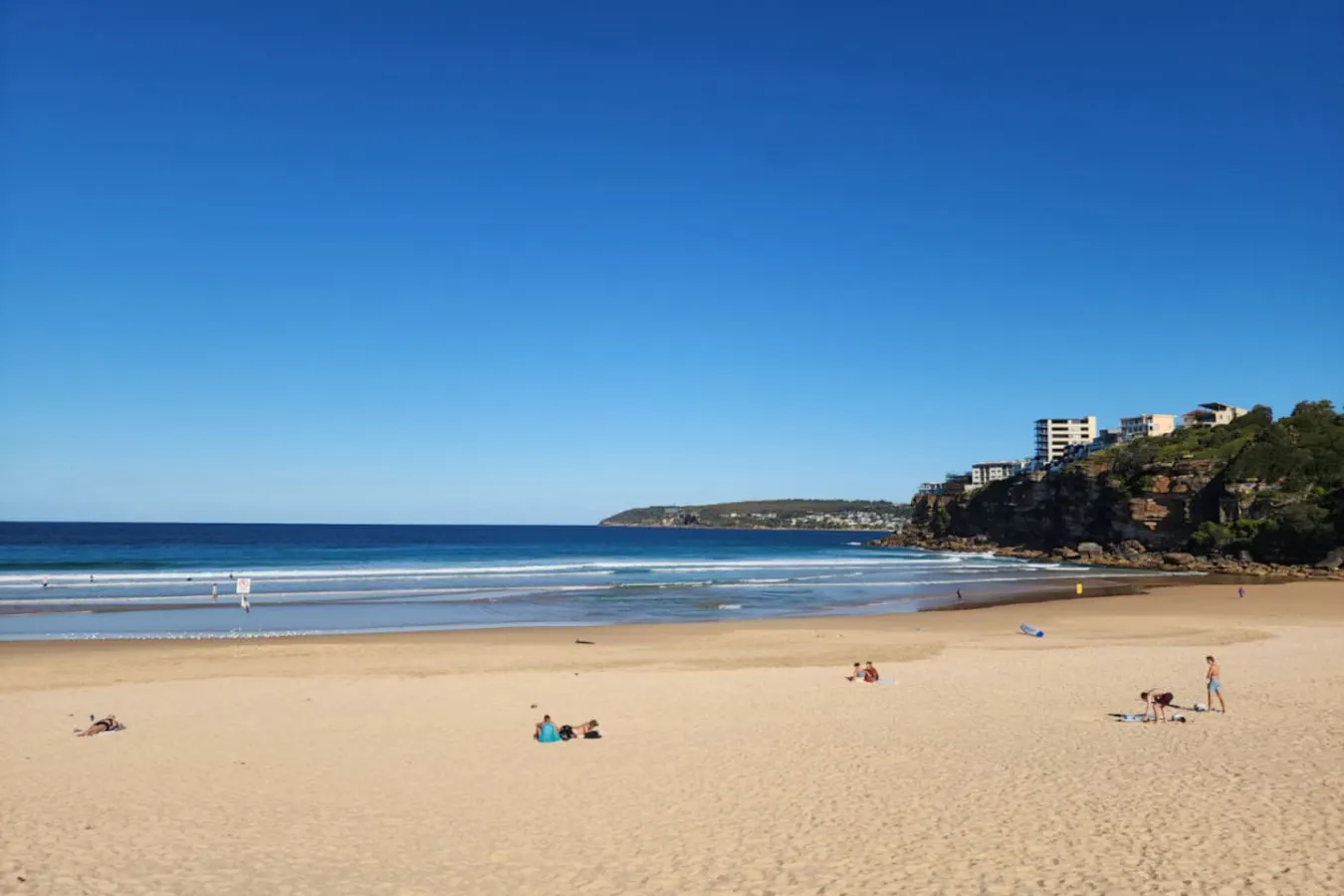 Stunning 2BR Unit in Queenscliff 16