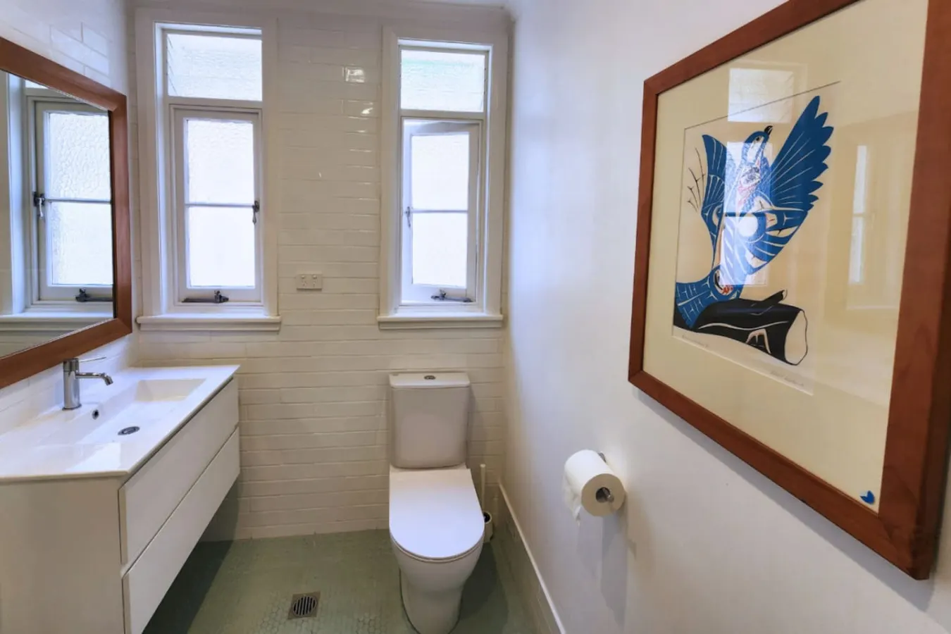 Stunning 2BR Unit in Queenscliff 8