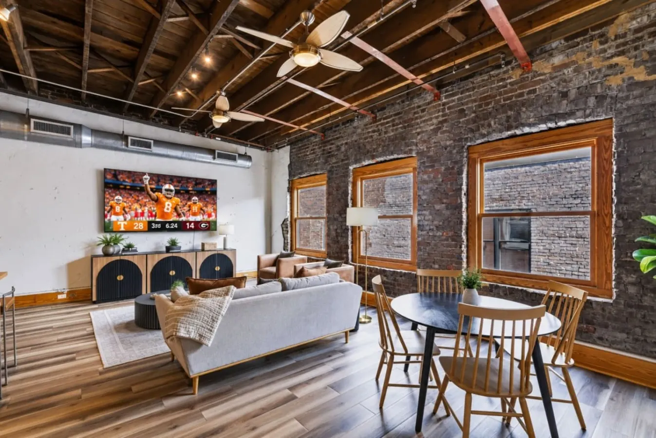 Historic Brick Loft Heart of Downtown Knoxville 20
