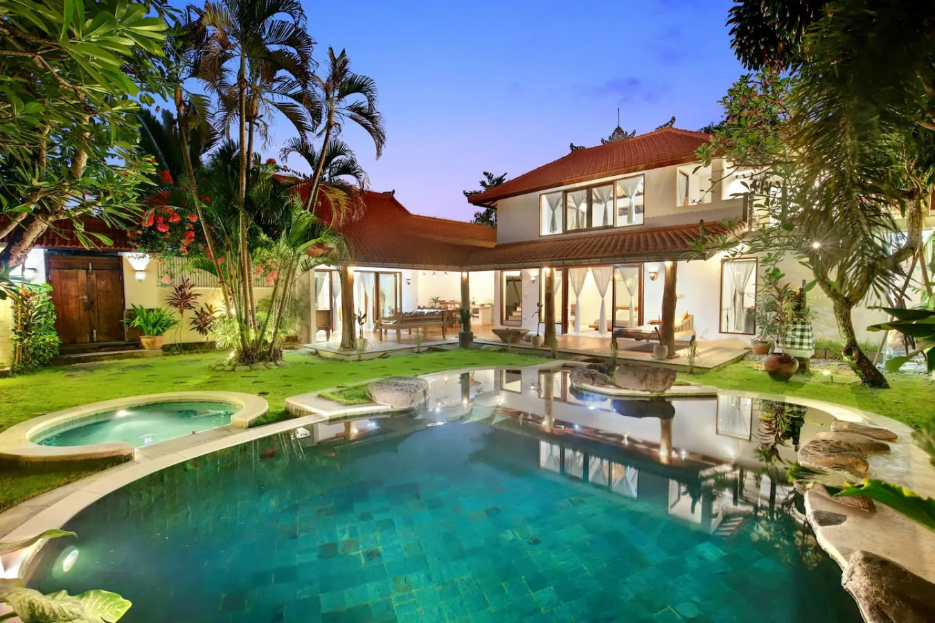 Lepa Villa 3.5 bedroom oasis in Legian — photo 2