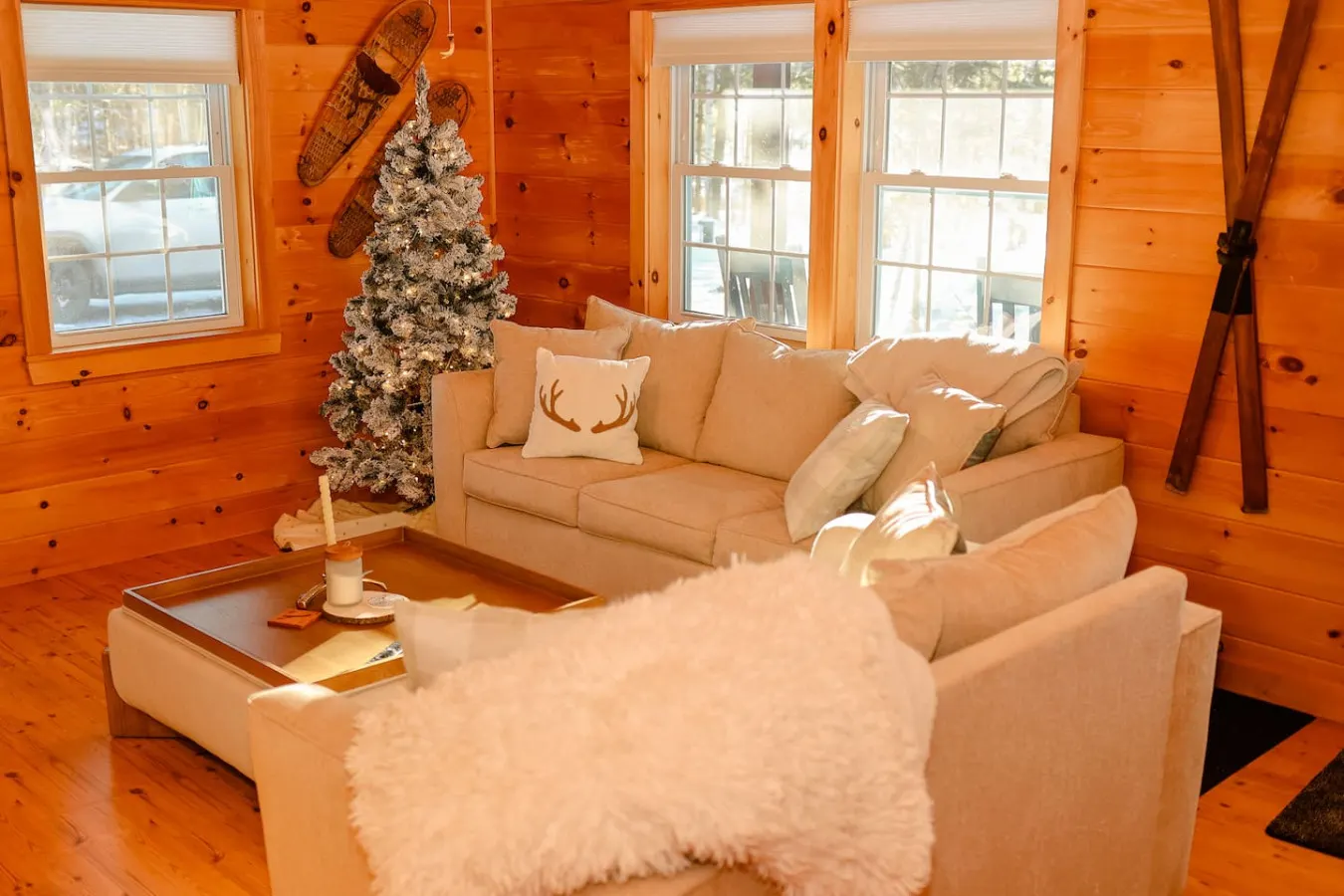 Cozy Stay Near Lakes & Downtown Bridgton 10