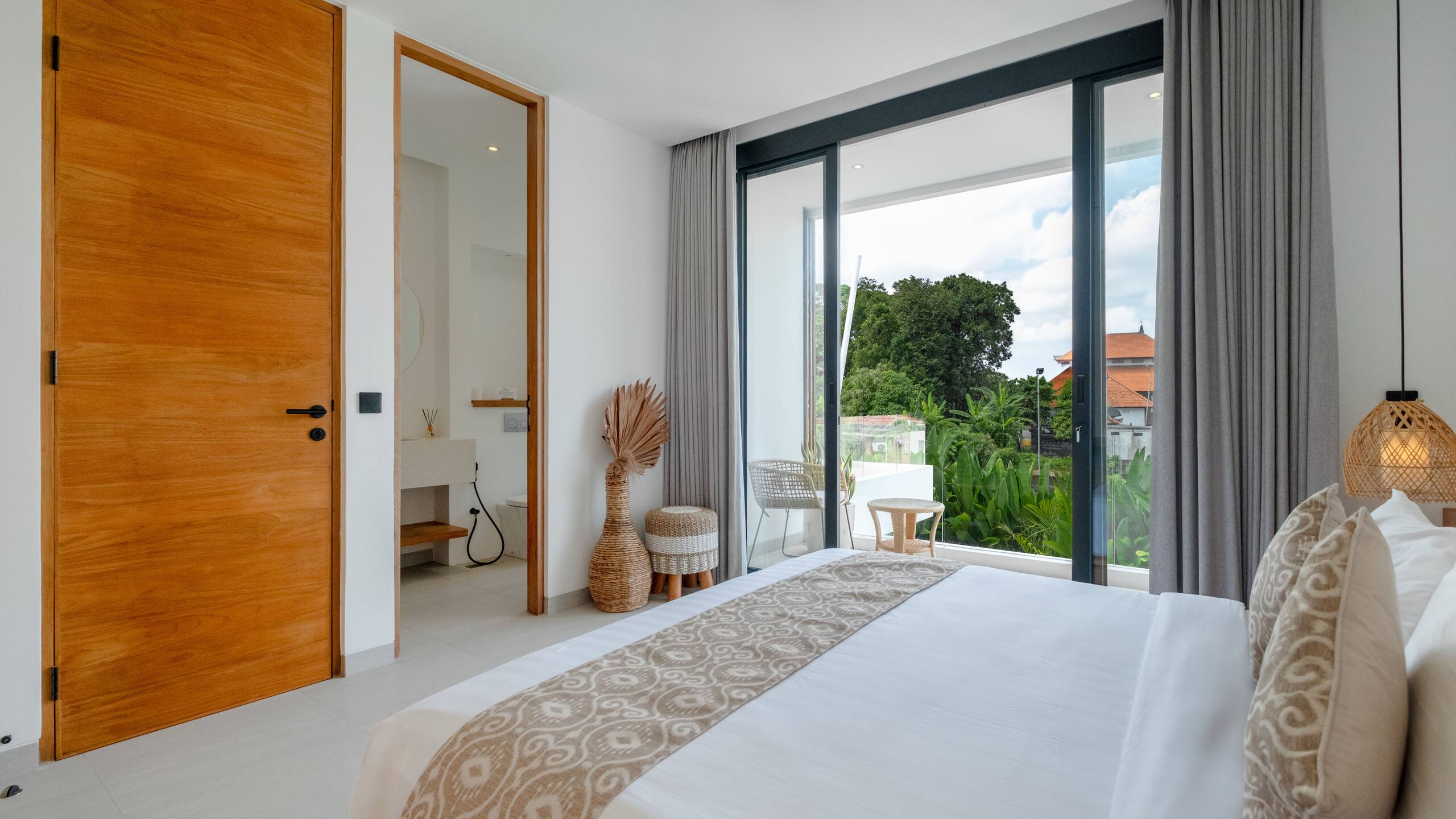 Modern 2BR Villa • 2 Free Breakfasts for 5N+ 15