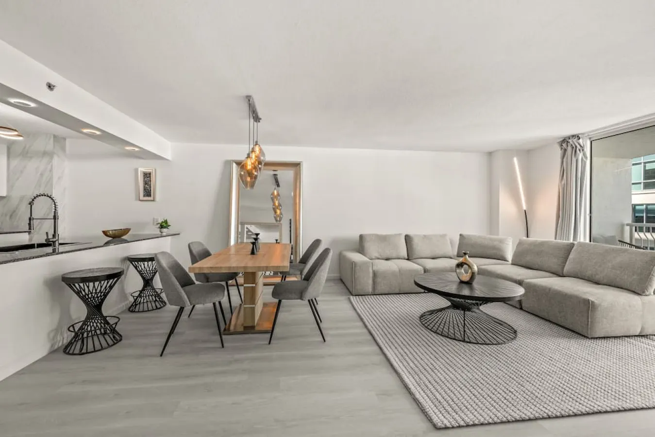 High Rise Unit in the heart of Brickell 9