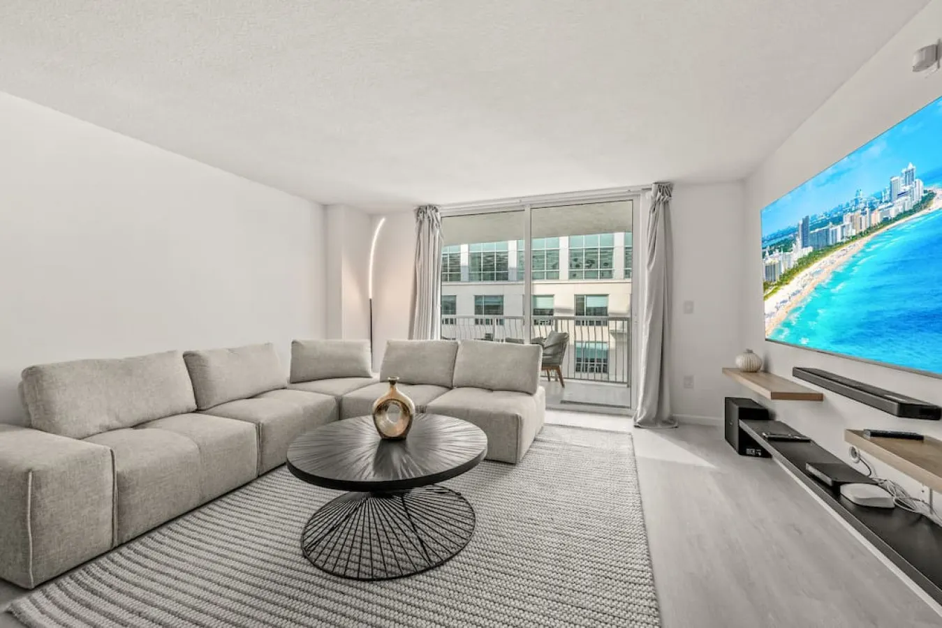 High Rise Unit in the heart of Brickell 12