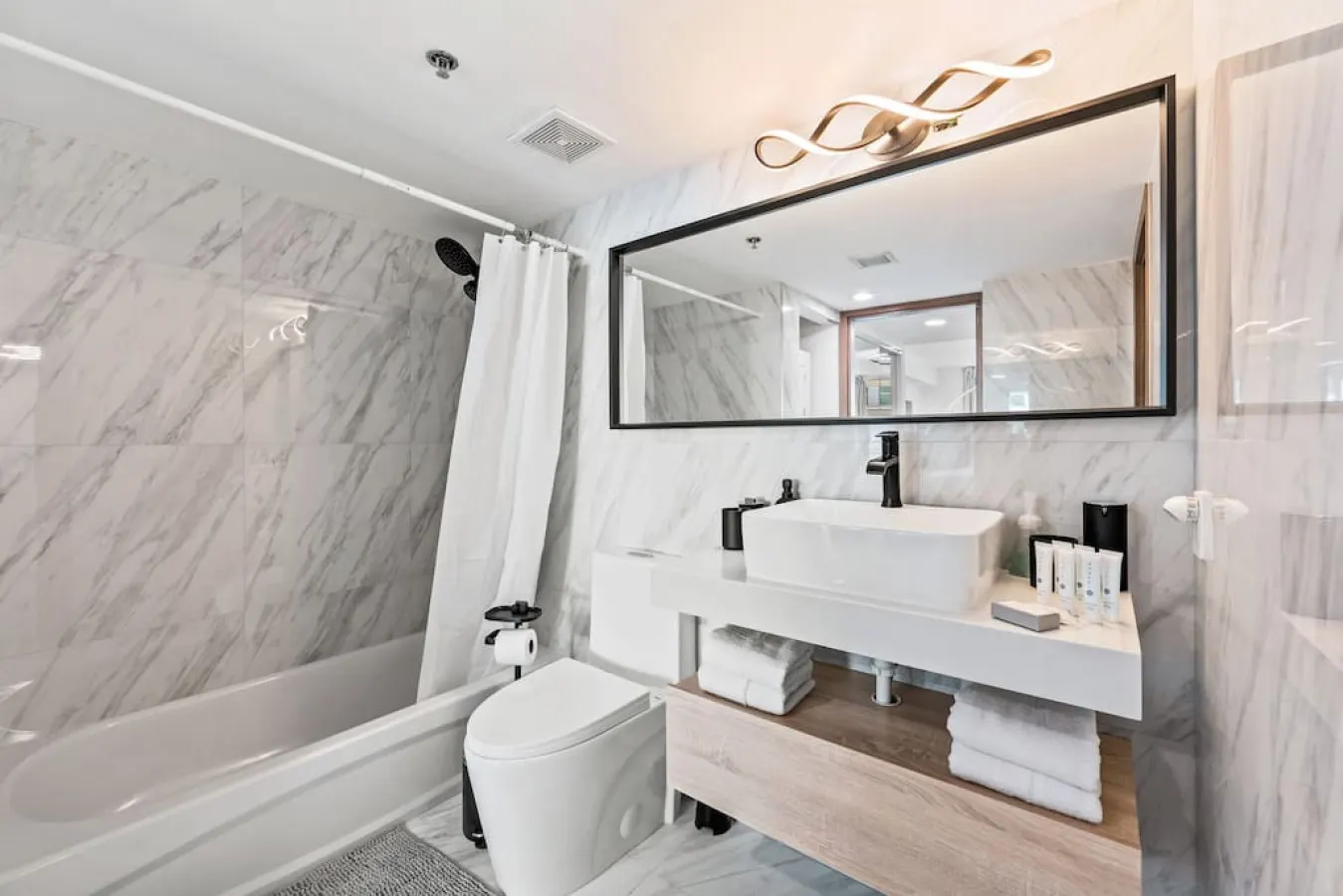 High Rise Unit in the heart of Brickell 20
