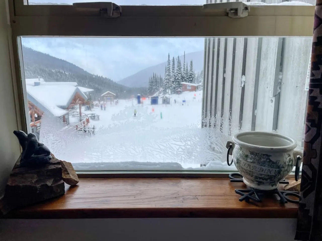 Apex Mountain ~ Belle Apres ~ BC Reg#PM618645995 9