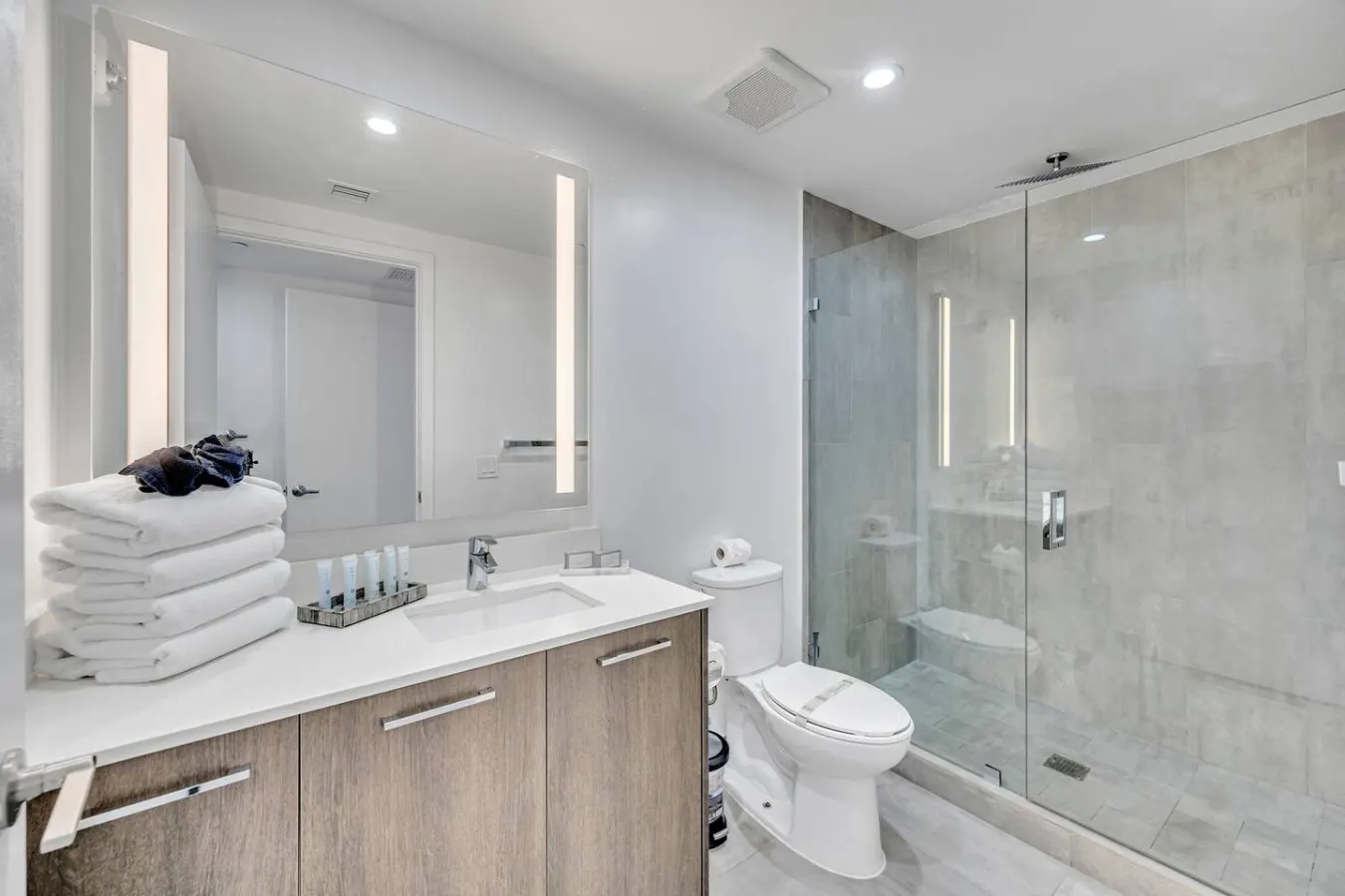 Nice Condo Downtown Miami 17
