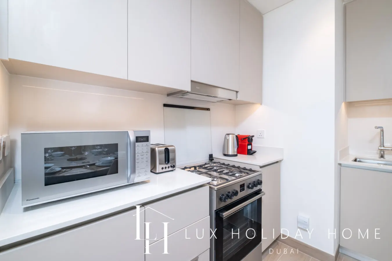 LUX The Orchid Creek Beach Suite 12