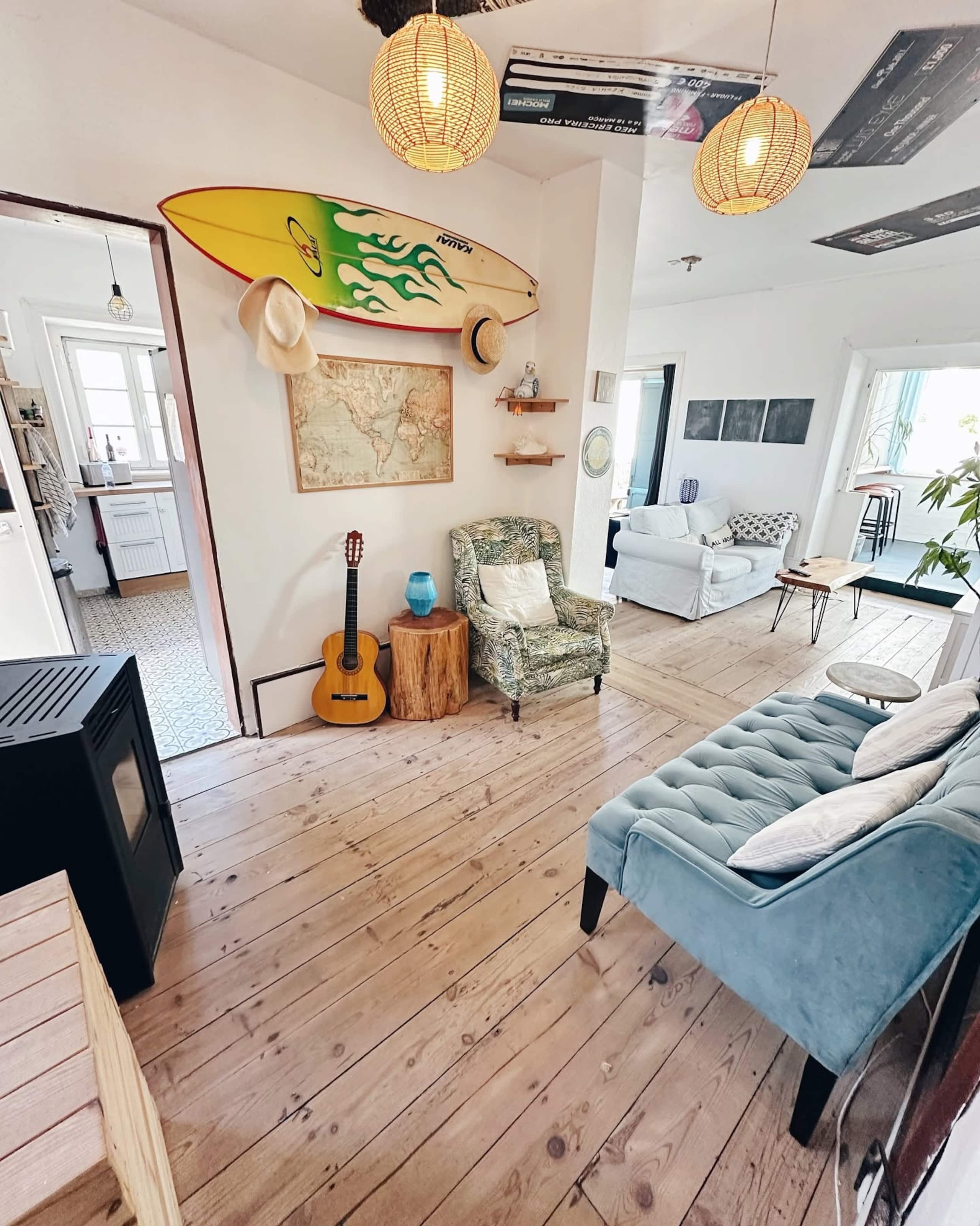 Double Room Boutique Surf Lodge 200m to Beach 8