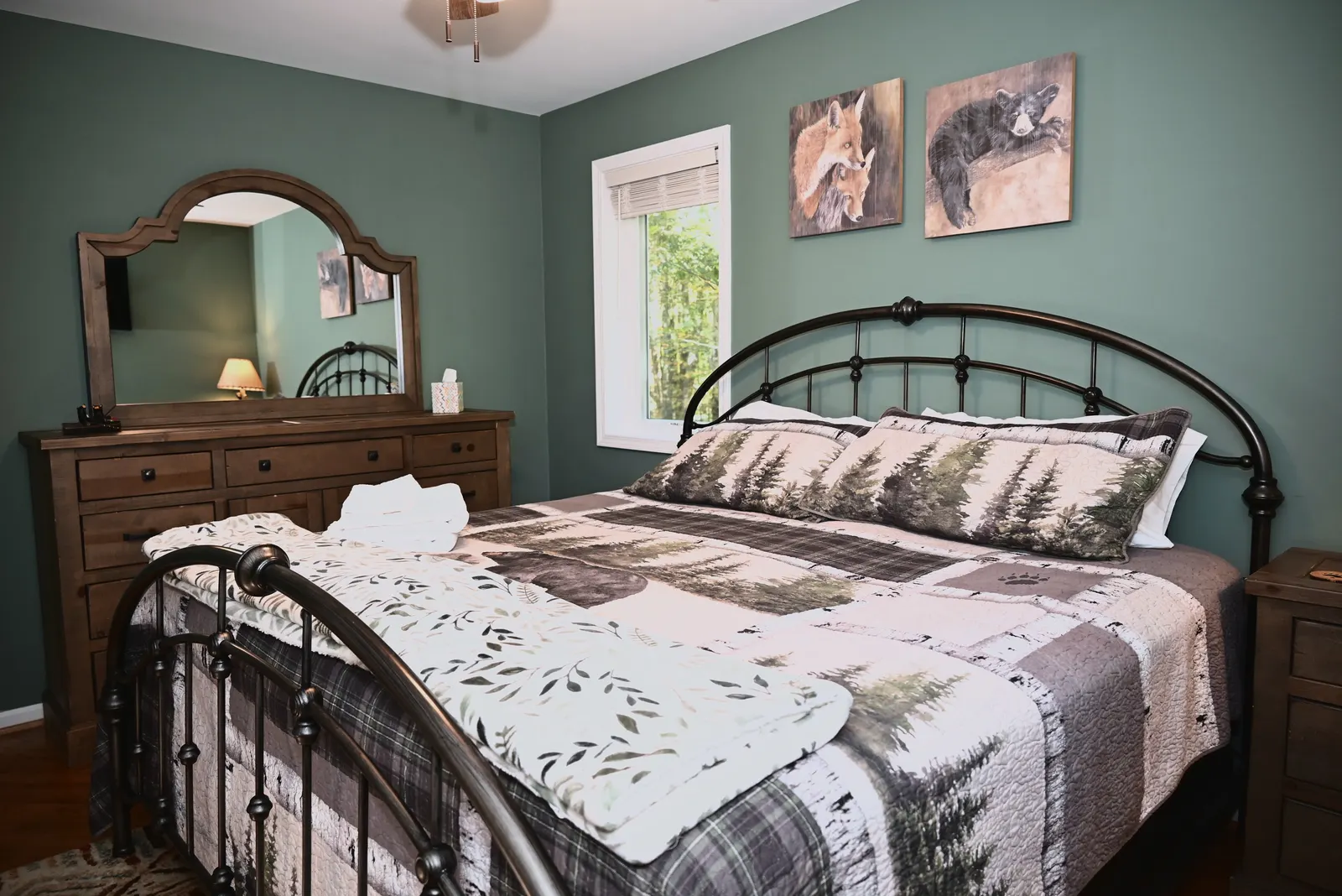 Deep Creek Lakehouse: Hot Tub, Game Room, Fire Pit 14