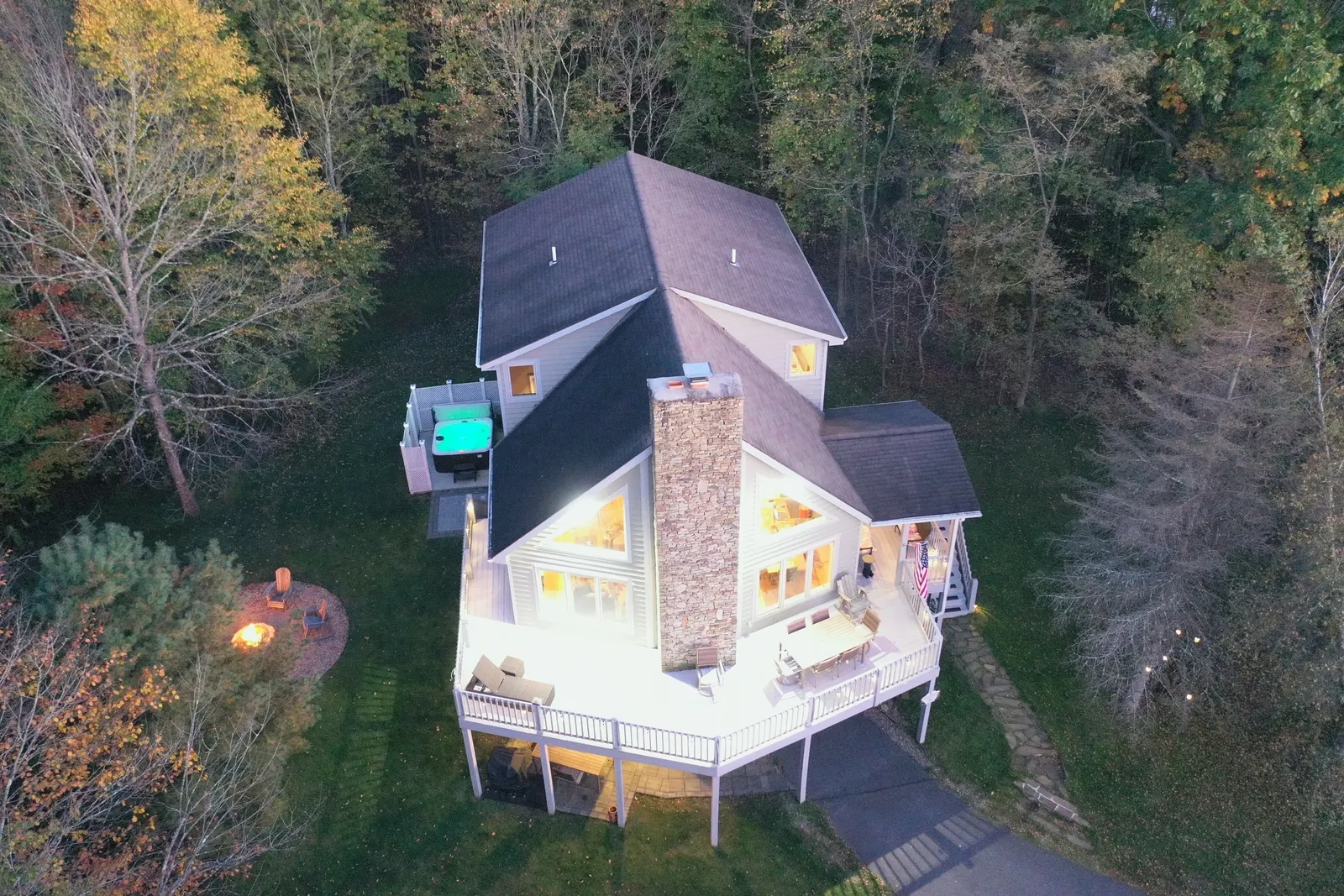 Deep Creek Lakehouse: Hot Tub, Game Room, Fire Pit 6