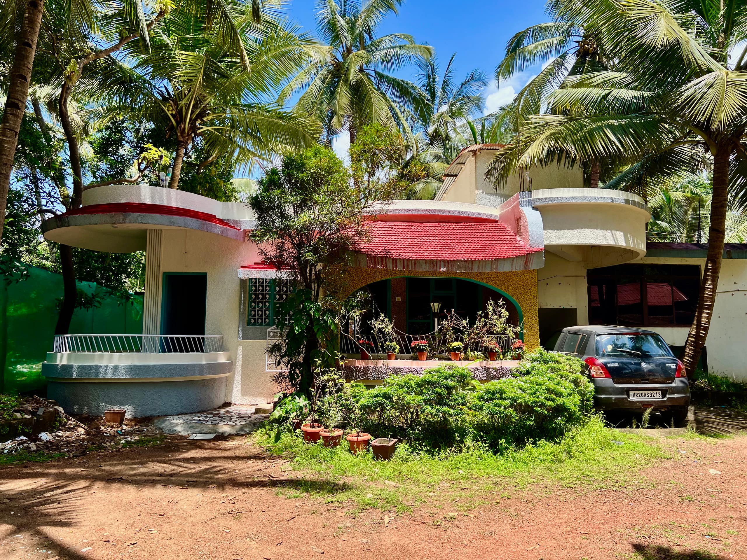 The Cider 3BHK Patnem| Sleeps10| AC~Wifi~Beach2min 7