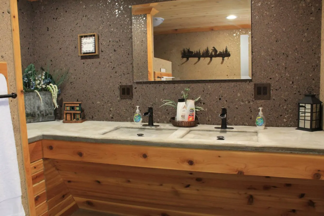 Strawberry Hills The Quartzline Cabin 6 13